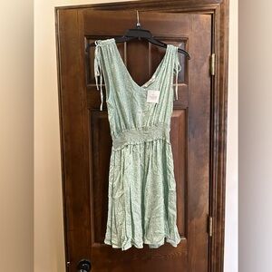 Light Green Sleeveless Dress